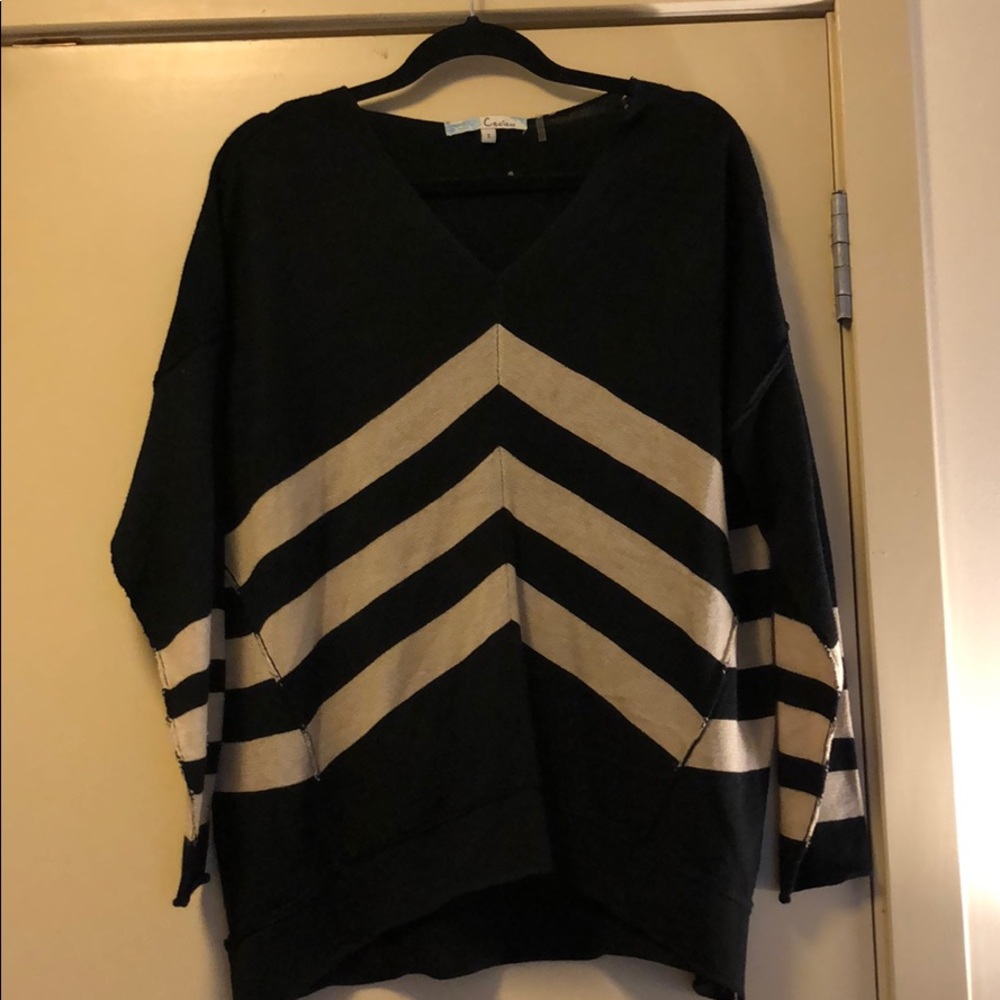 Boutique black and cream sweater!